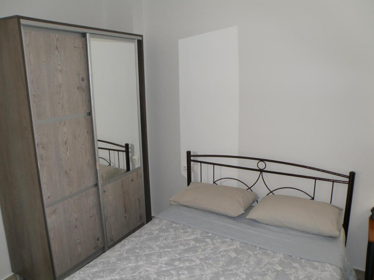 Talos Apartments And Studios Iraklion Buitenkant foto