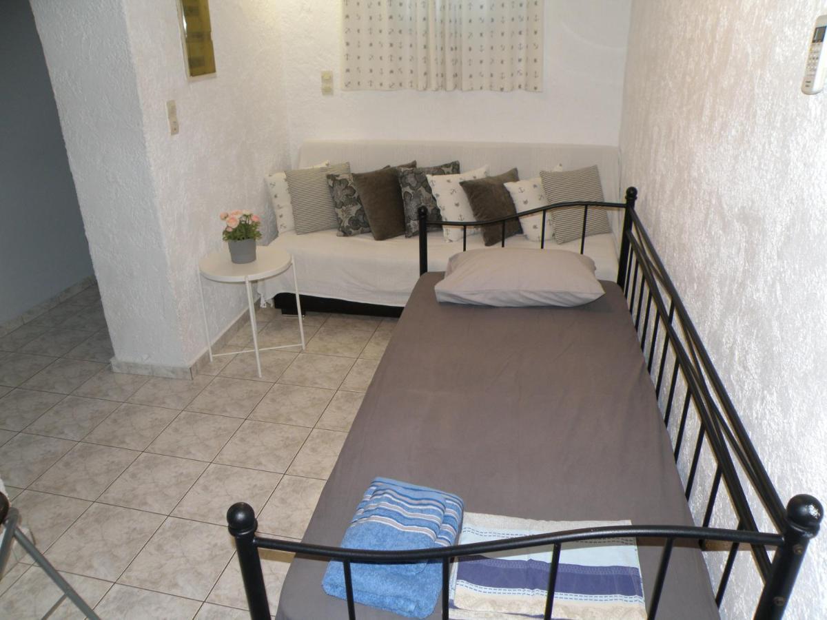 Talos Apartments And Studios Iraklion Buitenkant foto