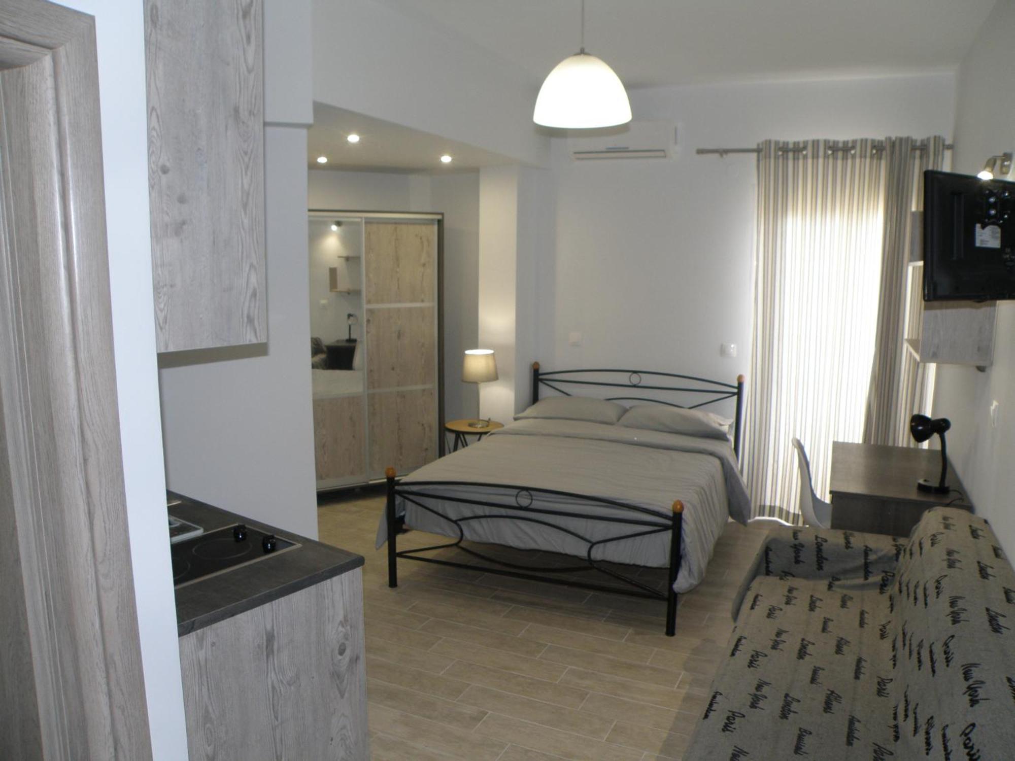 Talos Apartments And Studios Iraklion Buitenkant foto