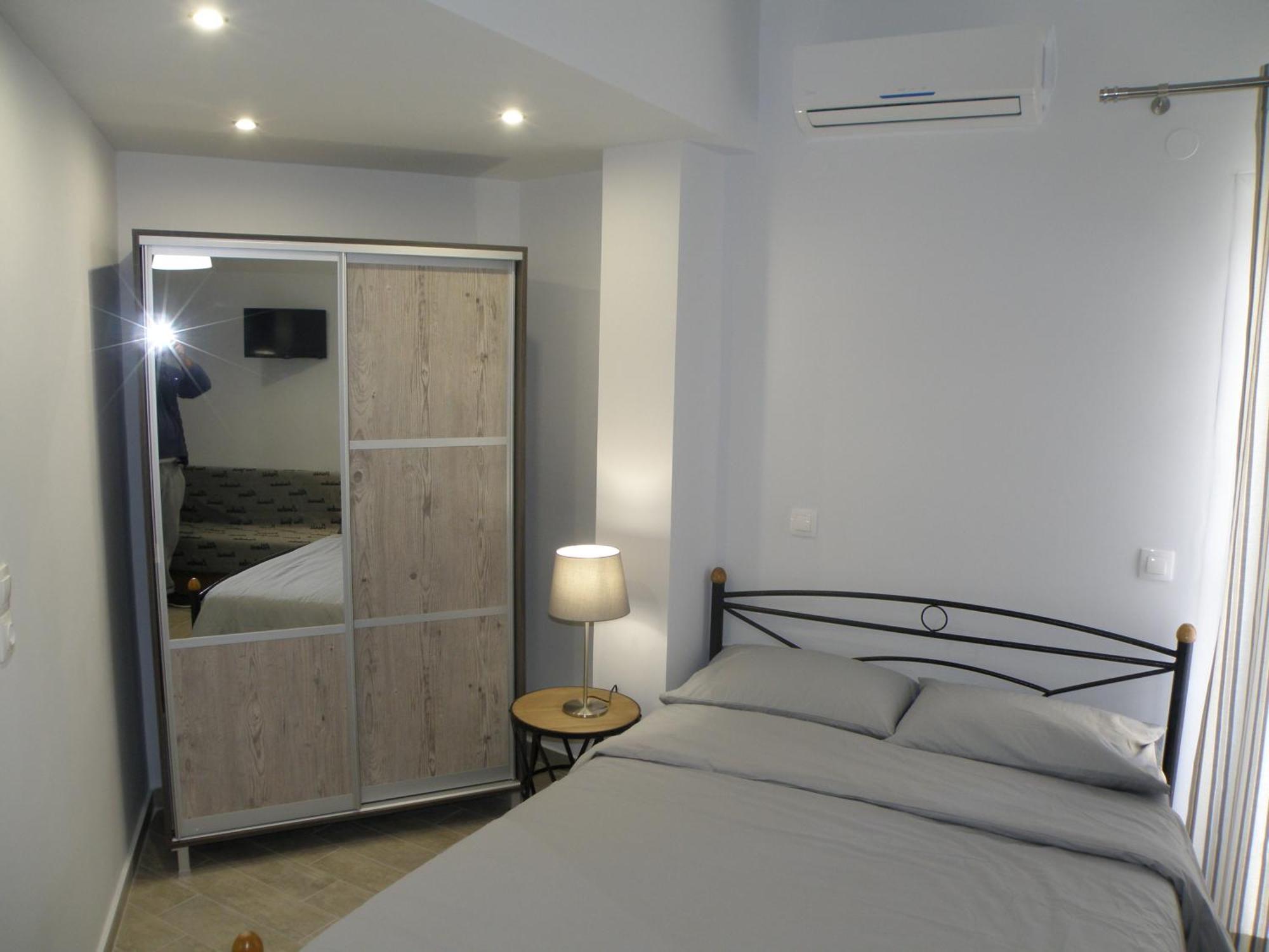 Talos Apartments And Studios Iraklion Buitenkant foto